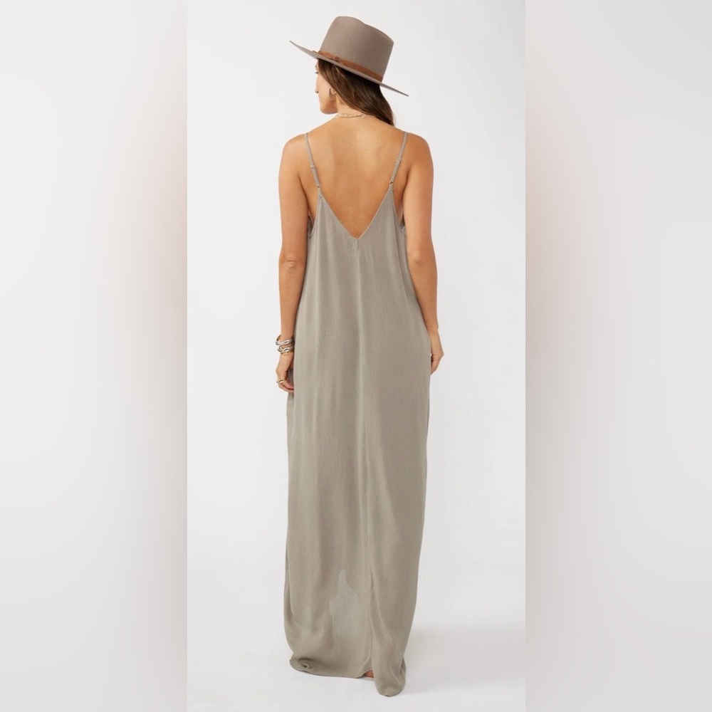 Love Stitch Weekend Mila Maxi Dress - Picture 3 of 6